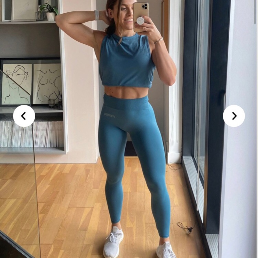 SOLD!GYMSHARK breeze lightweight seamless leggings